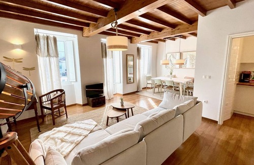 Porto do Barqueiro House | The Cliffs - Barqueiro & Blue