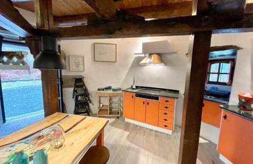 Porto do Barqueiro House | The Cliffs - The Painted Mill