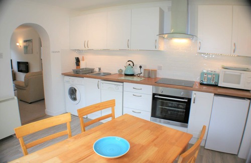 Mawnan Smith House | The Coach House at Carwinion Vean - close to village, beaches and great gardens.