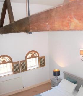 Cranbrook House | The Coach House