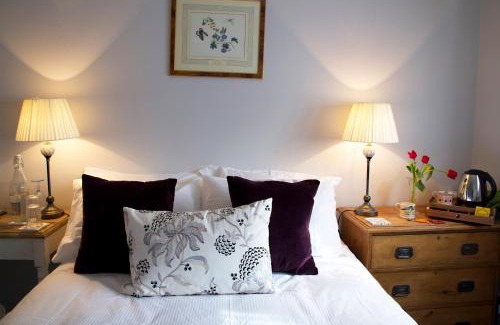 Barns Green Bed & Breakfast | The Coach House