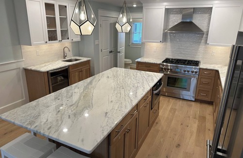 Avalon House | The Coastal Cove - Heart of Avalon - Walking distance to the beach!