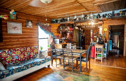Brentwood Cabin | The Coffey Grounds. No cleaning fees!