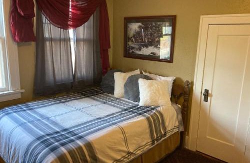 Bynum Bed & Breakfast | The Coffey House