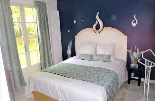 Breuil-Barret House | The Columbine Room - Park View