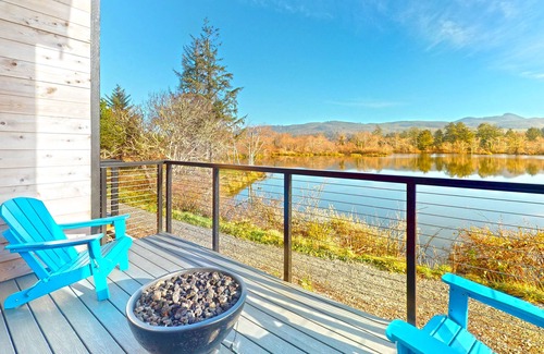 Seaside Villa | The Commons Pond View Assignment C
