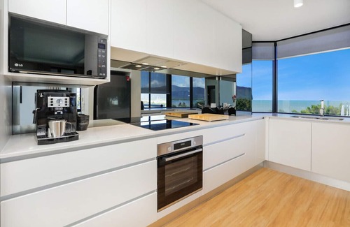 Cairns Central Business District Apartment | The Condo at Northshore Tower- Waterfront Luxury with Panoramic Sea Views