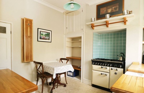 Knaresborough Cottage | THE COTTAGE, family friendly, with open fire in Knaresborough