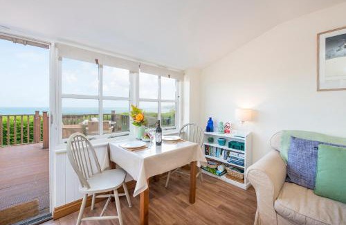 Dinas Cross House | The Cottage