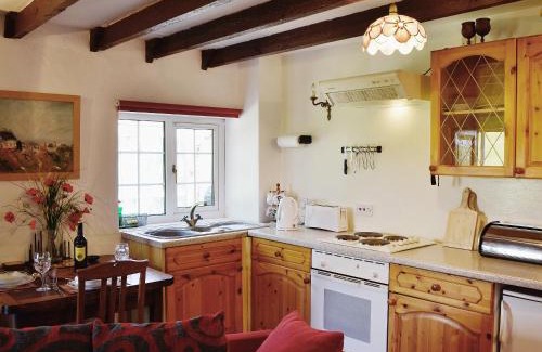 Saint Cyrus House | The Cottage