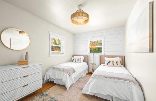 Anna Maria House | The Cottage on Pine - Luxury Boho Beach Cottage wPvt Heated Pool On Pine Ave