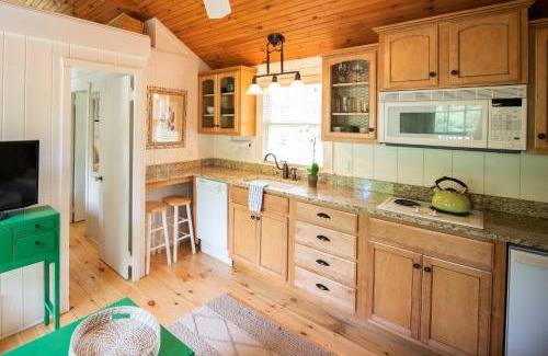 Kennebunkport Resort | The Cottages at Cabot Cove