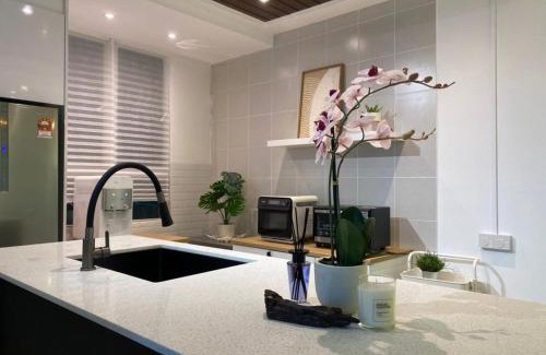 Kampung Tanjung Kapur Apartment | The Cotton Bleu Homestay