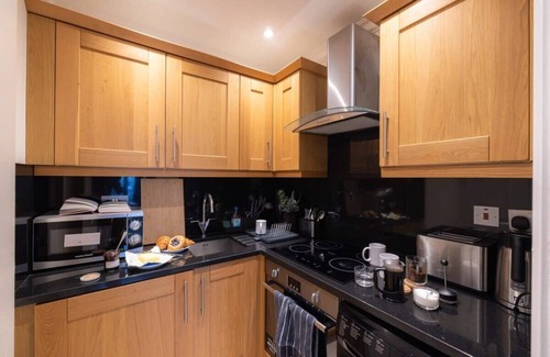 Courtfield Apartment | The Courtfield - Deluxe Studio in Kensington
