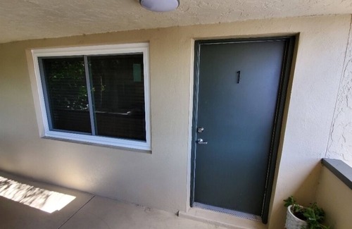 Port Charlotte Apartment | The courtyard apartment