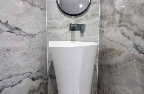 Stotfold Bed & Breakfast | The Courtyard lodge Room 6