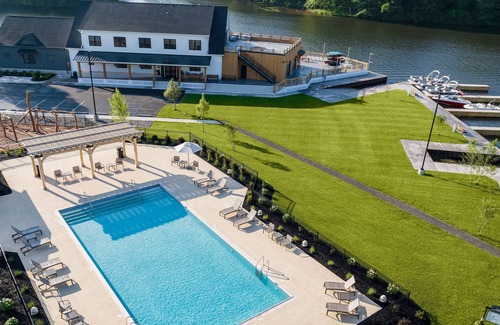 Sylvan Beach Cottage | The Cove at Sylvan Beach - Pet friendly lakeside cottage with a pontoon boat!