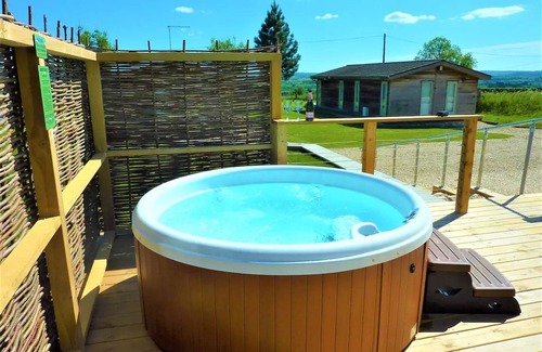 Sherborne House | The Cow Shed - Luxury 5* Dorset barn conversion with private hot tub