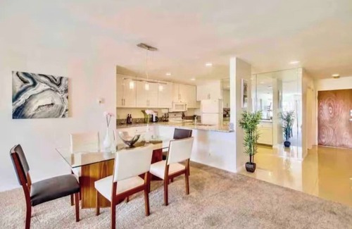 Crown Point Apartment | The Cozy Corner – 2BR Family Home