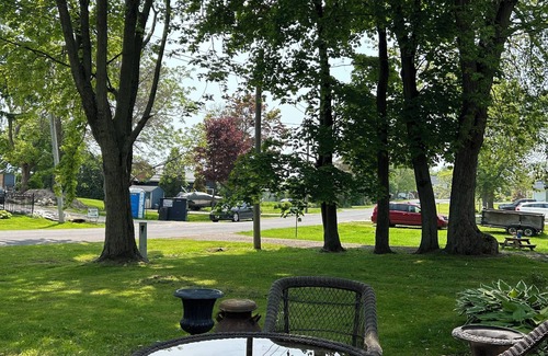 Port Dover Cottage | The Cozy Cottage