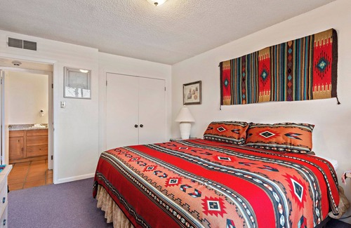 Northeast Santa Fe House | The Cozy Hideaway You're Looking For In Santa Fe @ Fort Marcy