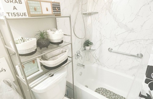 Hazel Crest House | The Cozy, Relaxing, Joyful Experience 3 bedroom, 1bath ranch style home