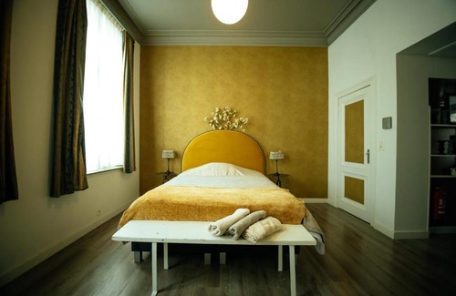 South Antwerp Apartment | The Cozy Room near Park Zuid and Musea