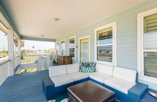 Crystal Beach House | The Crabby Cottage