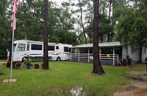 Steinhatchee House | The Creek site- Paradise, Beautiful, private RV retreat in a perfect location!