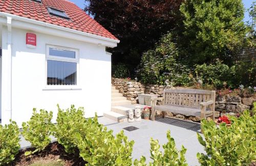 Helston House | The Crest