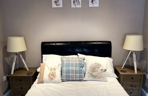 Brackley Bed & Breakfast | The Crewe Arms