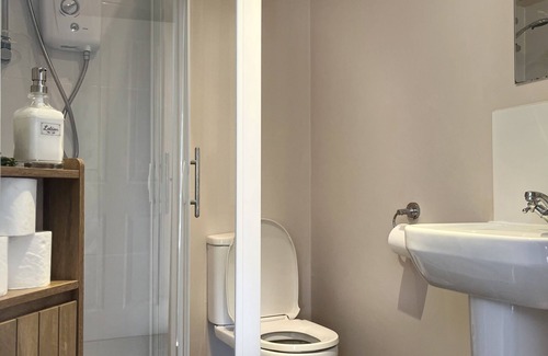 Brackley Bed & Breakfast | The Crewe Arms