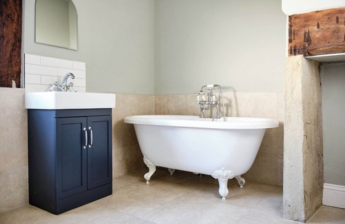 Lea Bed & Breakfast | The Crown Inn