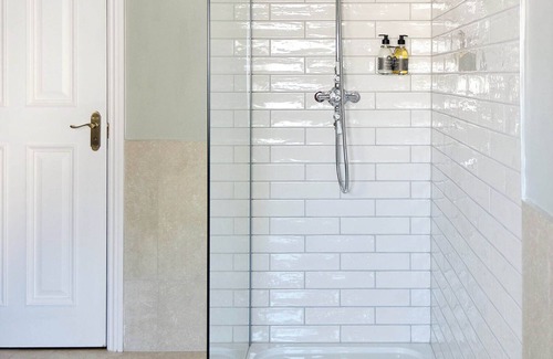 Lea Bed & Breakfast | The Crown Inn