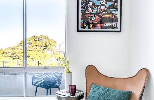 Crows Nest Apartment | 'The Crows Nest' - Stylish & Chic, North Sydney