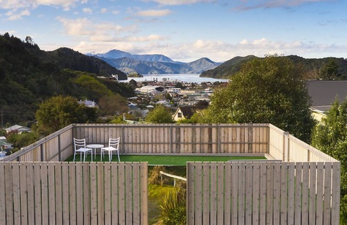 Picton House | The Cube - Picton Holiday Home