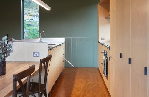 Picton House | The Cube - Picton Holiday Home