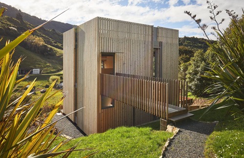 Picton House | The Cube - Picton Holiday Home