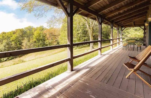 Primrose Cottage | The Cure Cabin Private 28 Acres in Red River Gorge