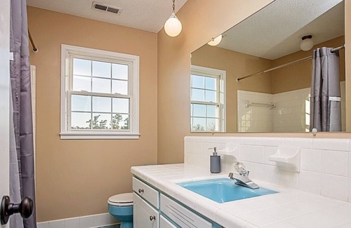 Westover Cottage | The Dandridge Guest House