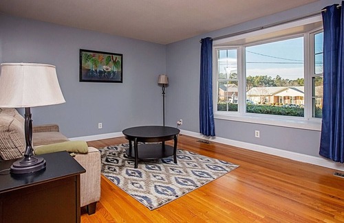 Westover Cottage | The Dandridge Guest House