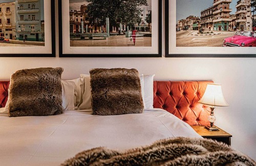 Daylesford Apartment | The Daylesford Art Motel (Signature Suite 8)