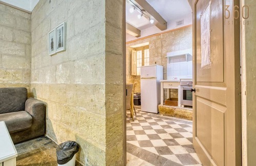 Marsaxlokk Apartment | The Delimara Lighthouse - A Unique, cultural stay