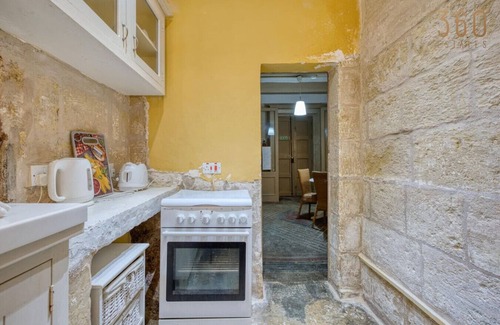 Marsaxlokk Apartment | The Delimara Lighthouse - A Unique, cultural stay