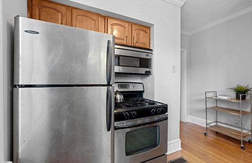 University City House | The Delmar Darling - Walk to Loop + Near Wash U