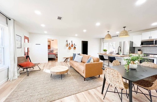 Boswell Cabin | The Den at Livingston