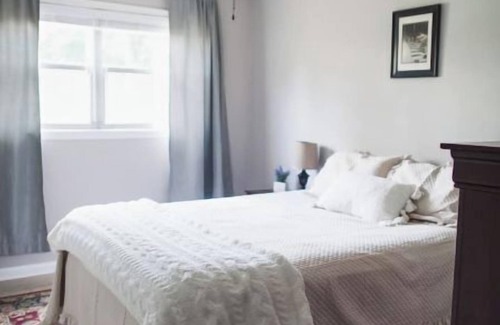 Brunswick House | The Dogwood