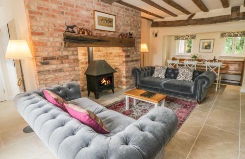 Yelden House | The Dower House