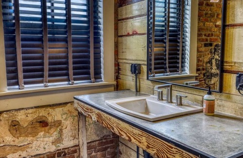 Brenham Hotel | The downtown Brenham Schoolhouse Hotel, Room A