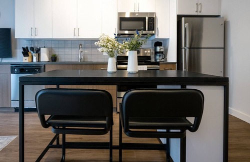 Five Points South Apartment | The Downtown Gem | Modern Luxe Escape